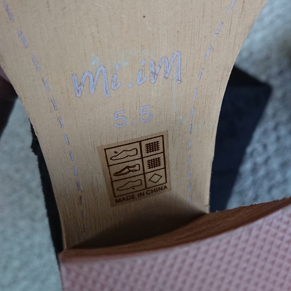 Mi.iM always a Saint Knee High Block Heel Boot black Size 5.5 - Picture 15 of 16